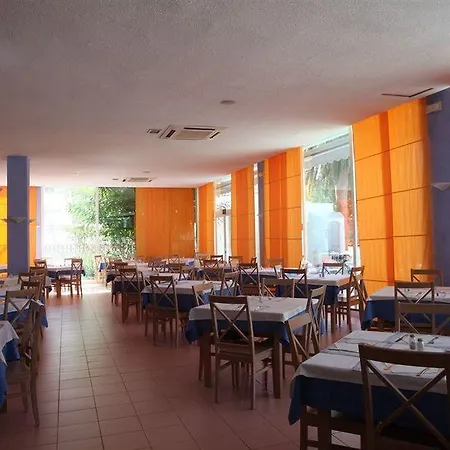 Azuline Pacific Hotel 3*