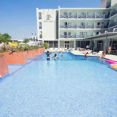 Azuline Pacific Hotel
