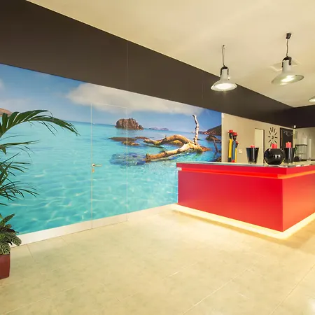 Hotel Azuline Pacific 3*