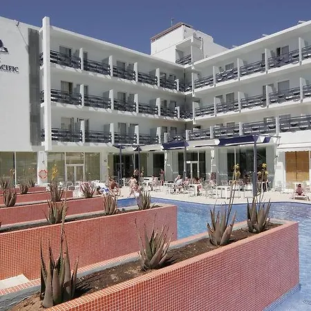 Hotel Azuline Pacific