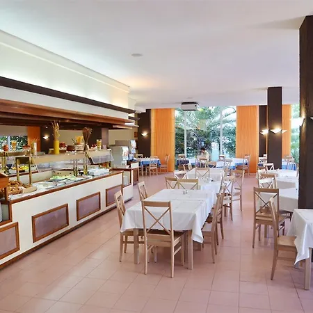 Azuline Pacific Hotel 3*